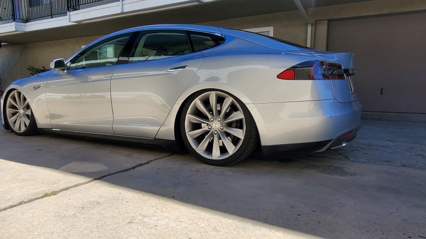 Tesla Model S low suspension towing in Carlsbad, CA